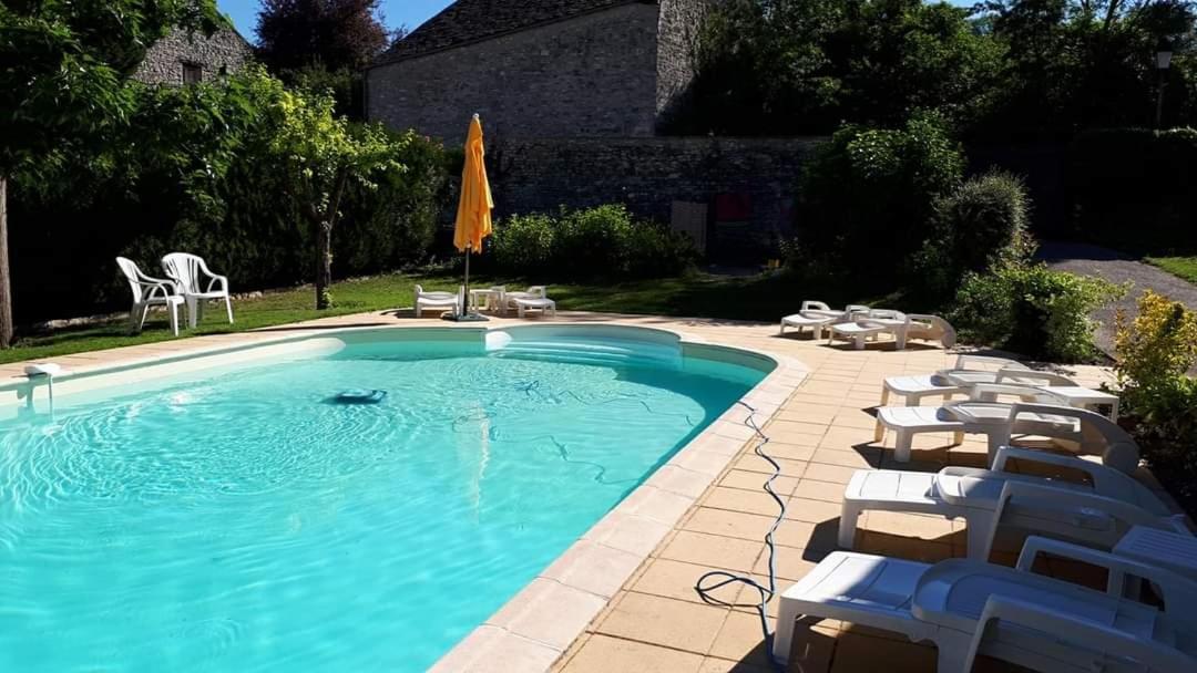 Au Chat Perche Espace Familial Mareil-sur-Mauldre Εξωτερικό φωτογραφία